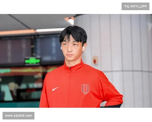 归化球员登长城感悟 杨明洋引领团队共赏中华文化魅力 归化球员登长城感悟 杨明洋引领团队共赏中华文化魅力